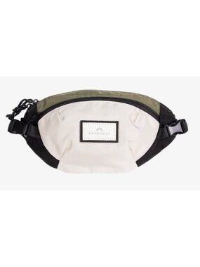NWOT Free People Doughnut Seattle Jumanji Series Belt Bag In Black & Sand